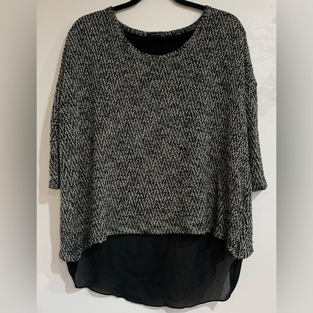 Black Cross Tulip Blouse Women’s Size Medium Flowy Oversized 3/4 sleeve